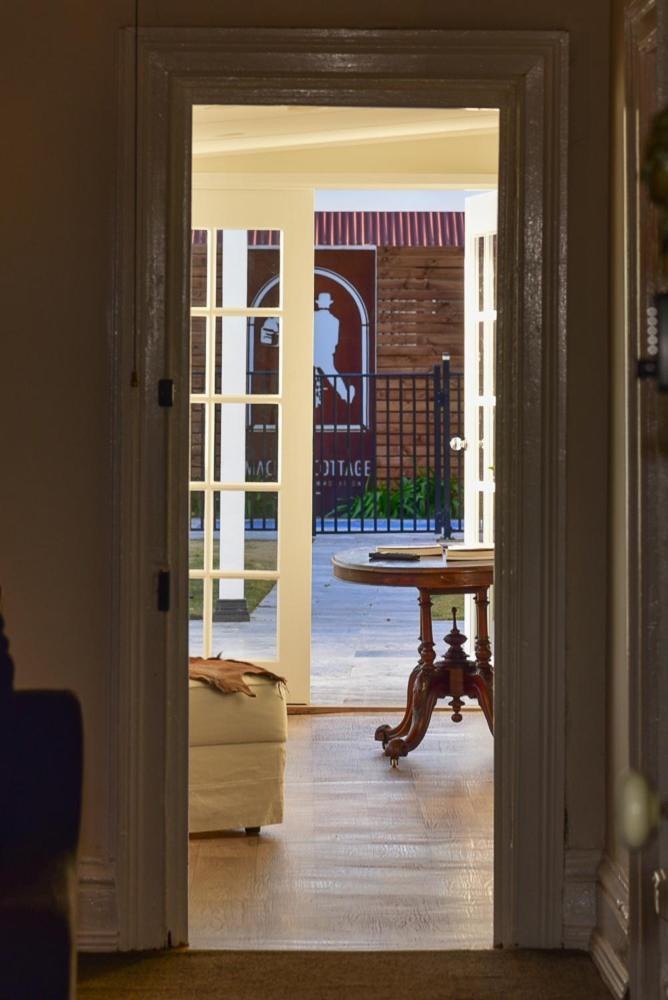 Macleay Cottage With Plunge Pool And Local Arts Dubbo Extérieur photo